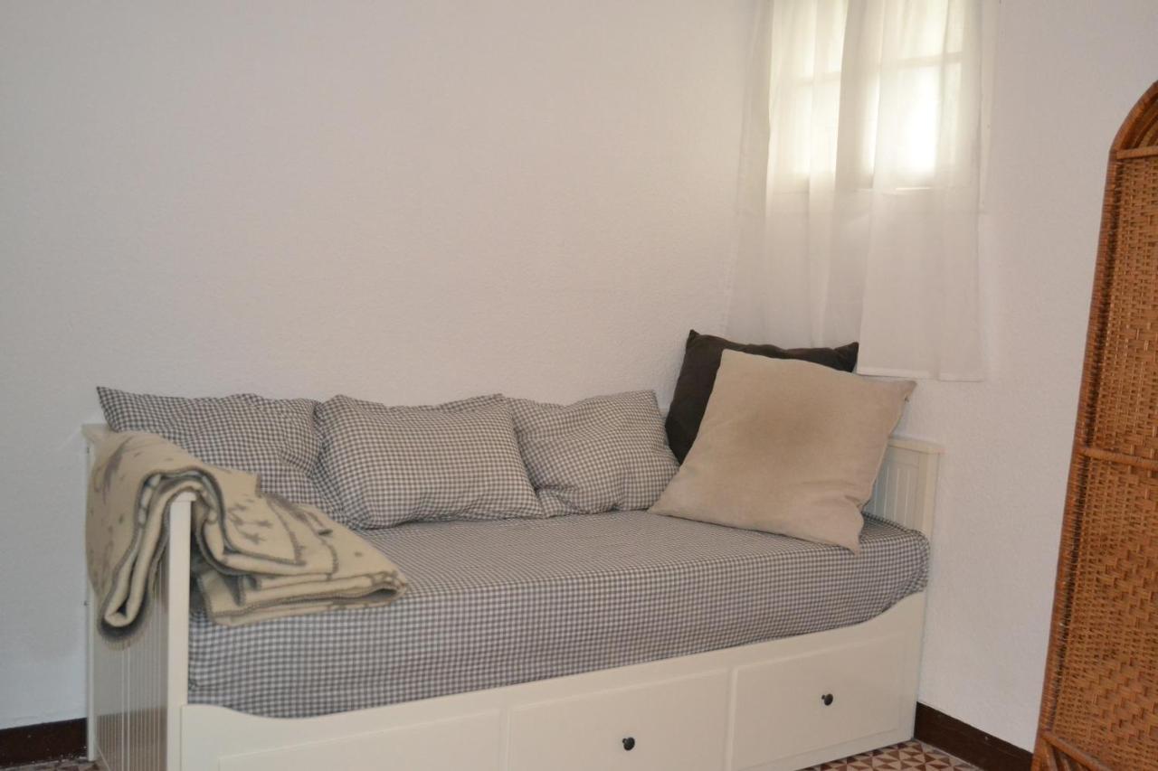 Апартаменты Santa Rosa, Balcon De Barcelona Эсплугес-де-Льобрегат Экстерьер фото